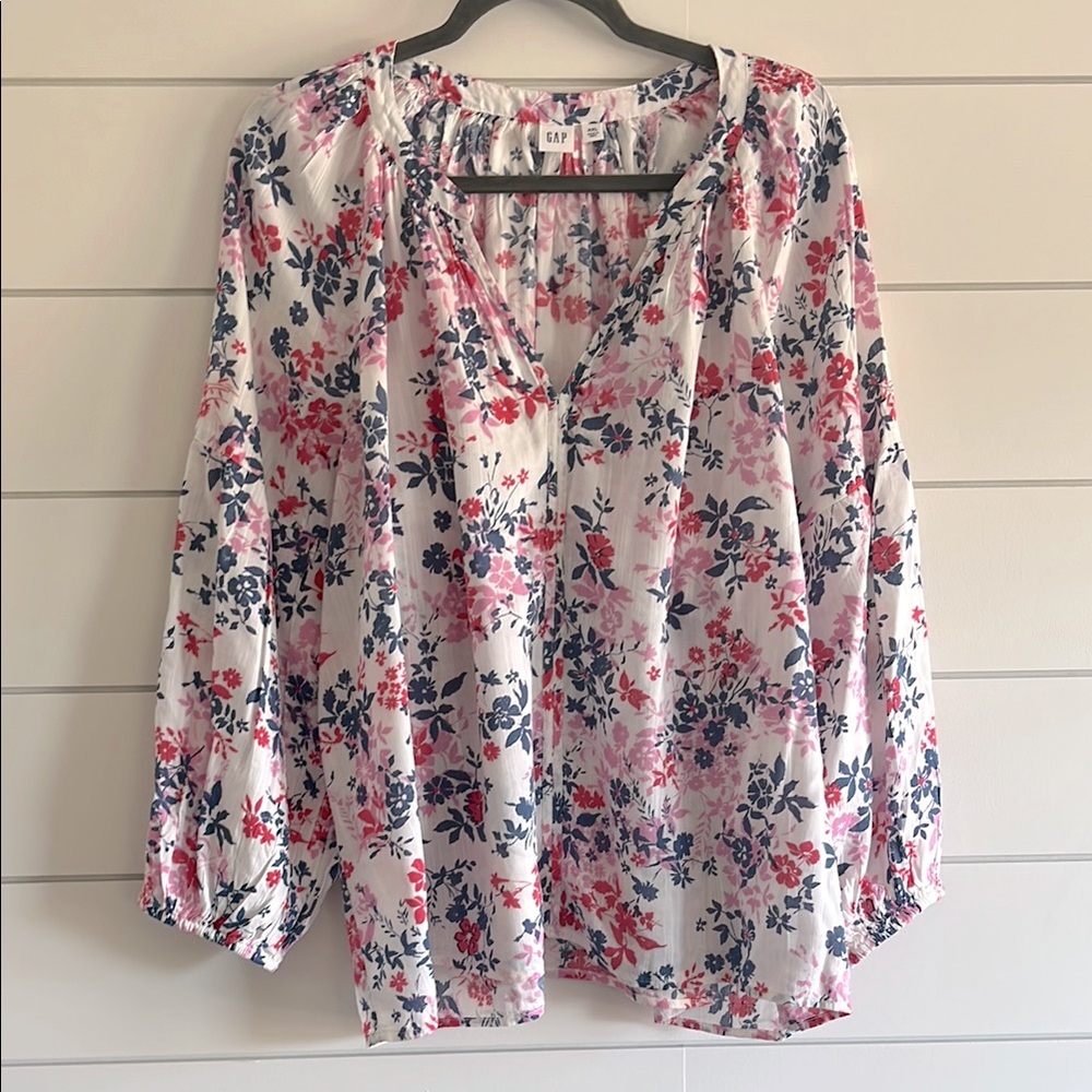 GAP Women's Floral Blouse - White, Pink, and Blue